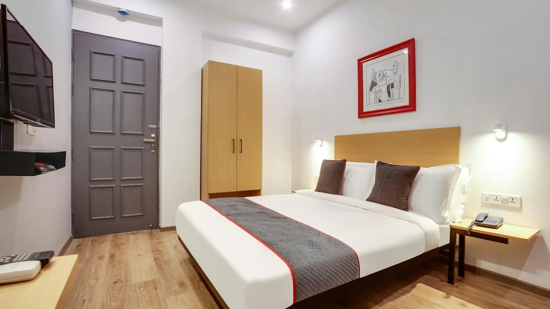 Townhouse Unitech Cyber Park Gurgaon Near Omaxe Celebration Mall 4*,